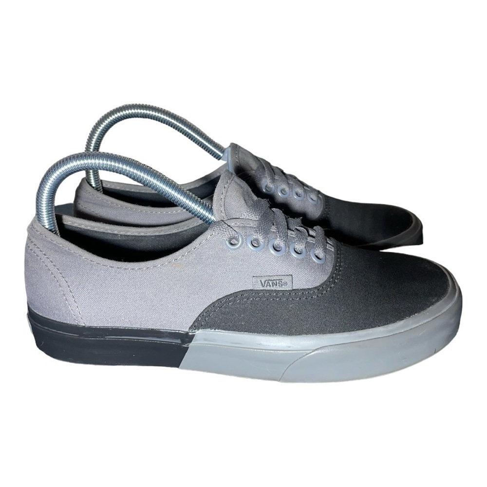Vans Gray Two Tone Lace Up Sneakers Off The Wall Men size 6.5 and Women 8.0 - Picture 5 of 12